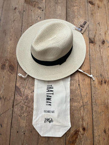  Classic Foldable Panama Hat with Band
