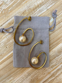  Bronze Pearl Swirl Lasso Earrings