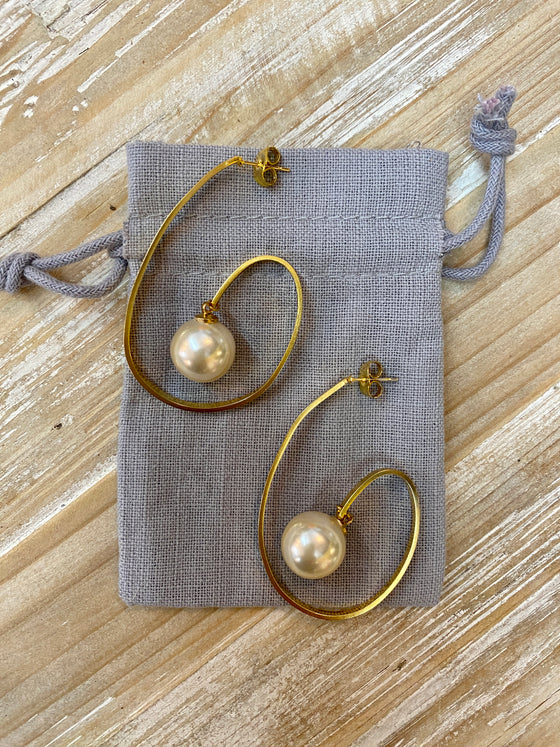 Bronze Pearl Swirl Lasso Earrings