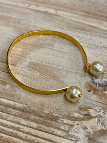  Duo Pearl Bangle