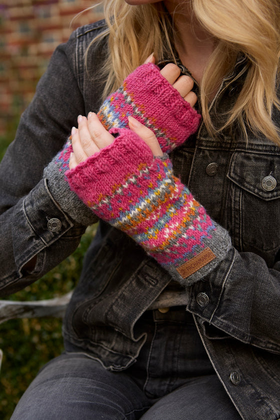 Iona Handwarmer Pink