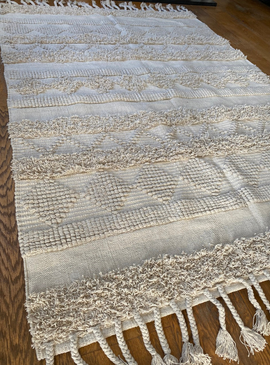Large Wool Rug Cream Tufted
