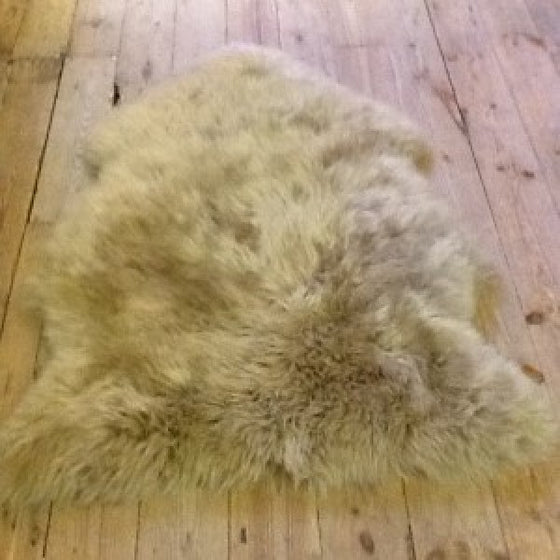 Long Wool Single Stitched Large Beige Sheepskin