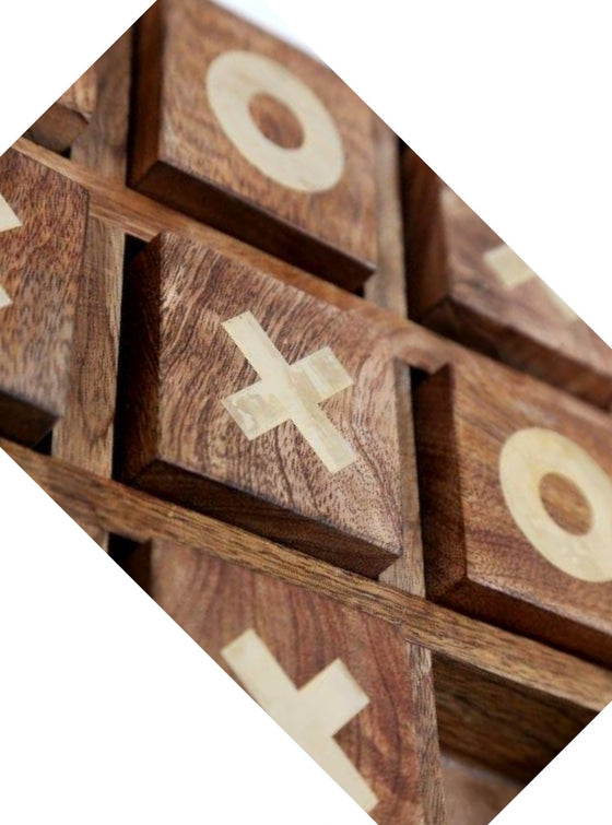 Noughts & Crosses Wooden Board Game Natural Wood