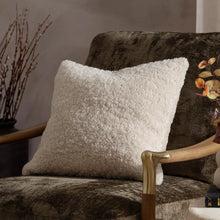  Olann Faux Shearing Cushion Natural