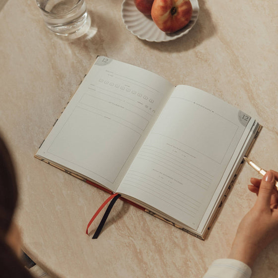 Tails & Hearts Reading Journal Orange